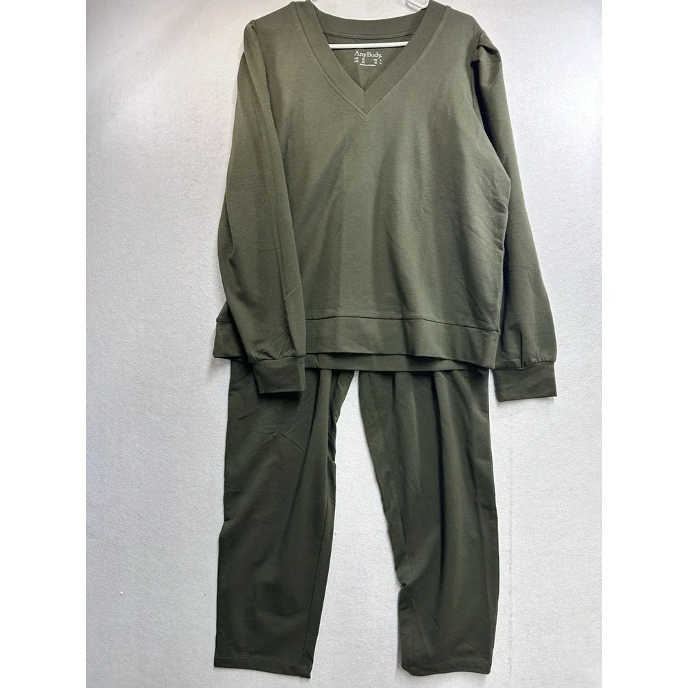 AnyBody Women's Green 2-Piece Sweatsuit Set V-Neck Pullover Elastic Waist Size M